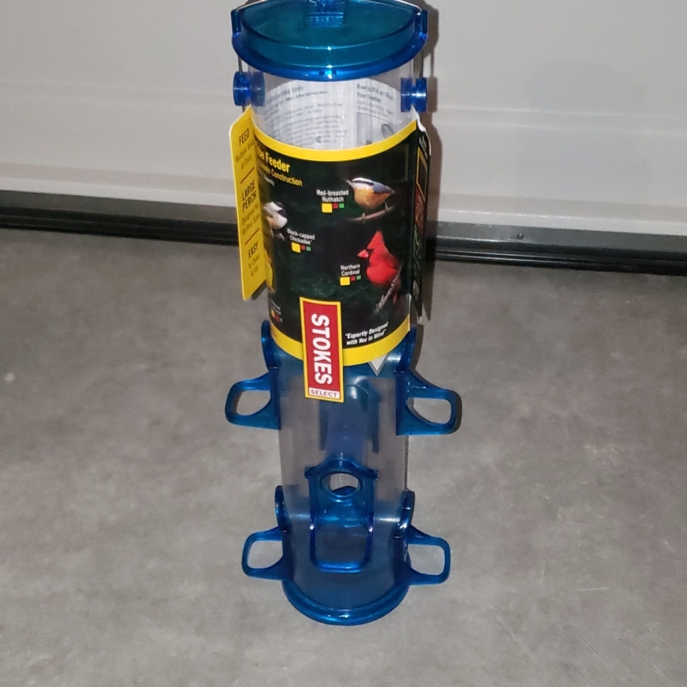 LOT OF 2 BIRD FEEDERS, BRAND NEW.